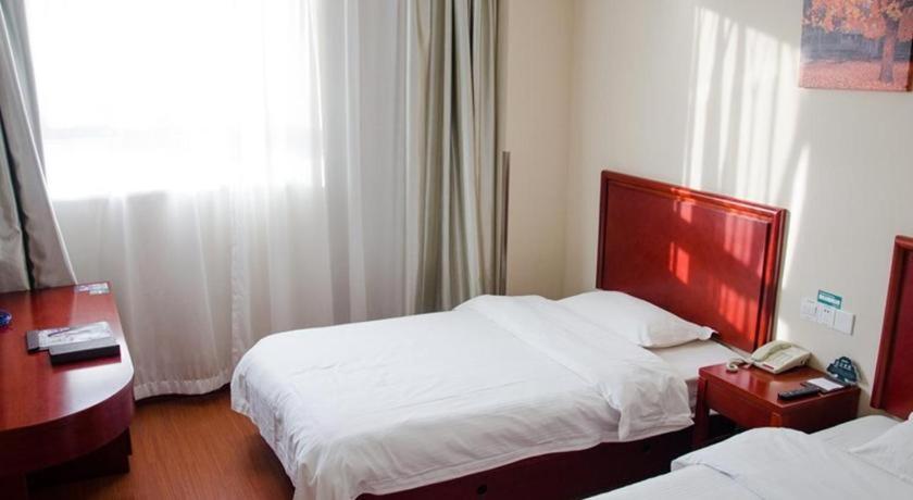 Greentree Inn Suzhou Railway Station North Square Haobainian Wedding Dress City Express Hotel Exterior photo